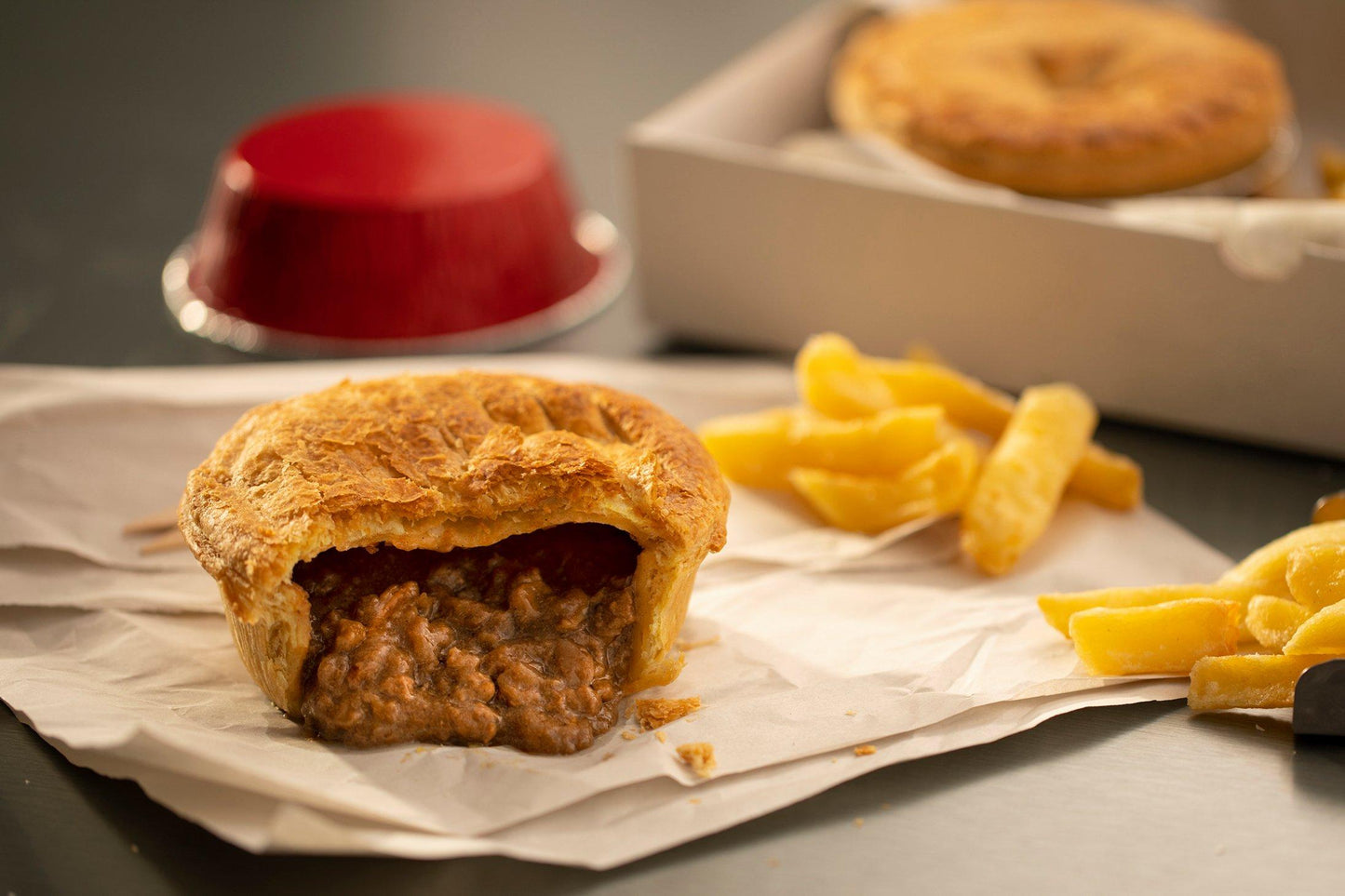 Pukka Individually Wrapped Baked Minced Beef & Onion Pies 1 x 36 Ready Meals Asetena Pa