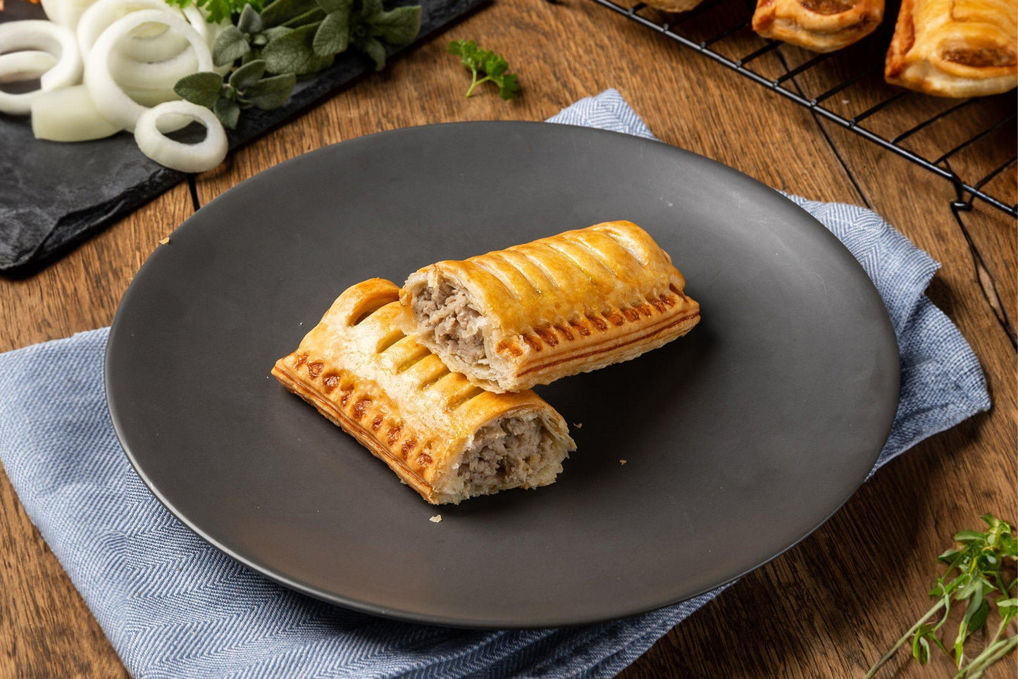 Proper Cornish 8" Premium Unbaked Sausage Rolls 40 x 175g Ready Meals Asetena Pa