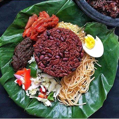 Ghanaian Waakye with Assorted Beef | Frozen Ready Meal