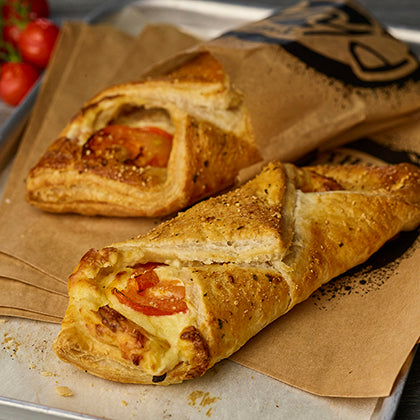 Phat HTG Cheese and Tomato Turnover 30 x 147g Ready Meals Asetena Pa