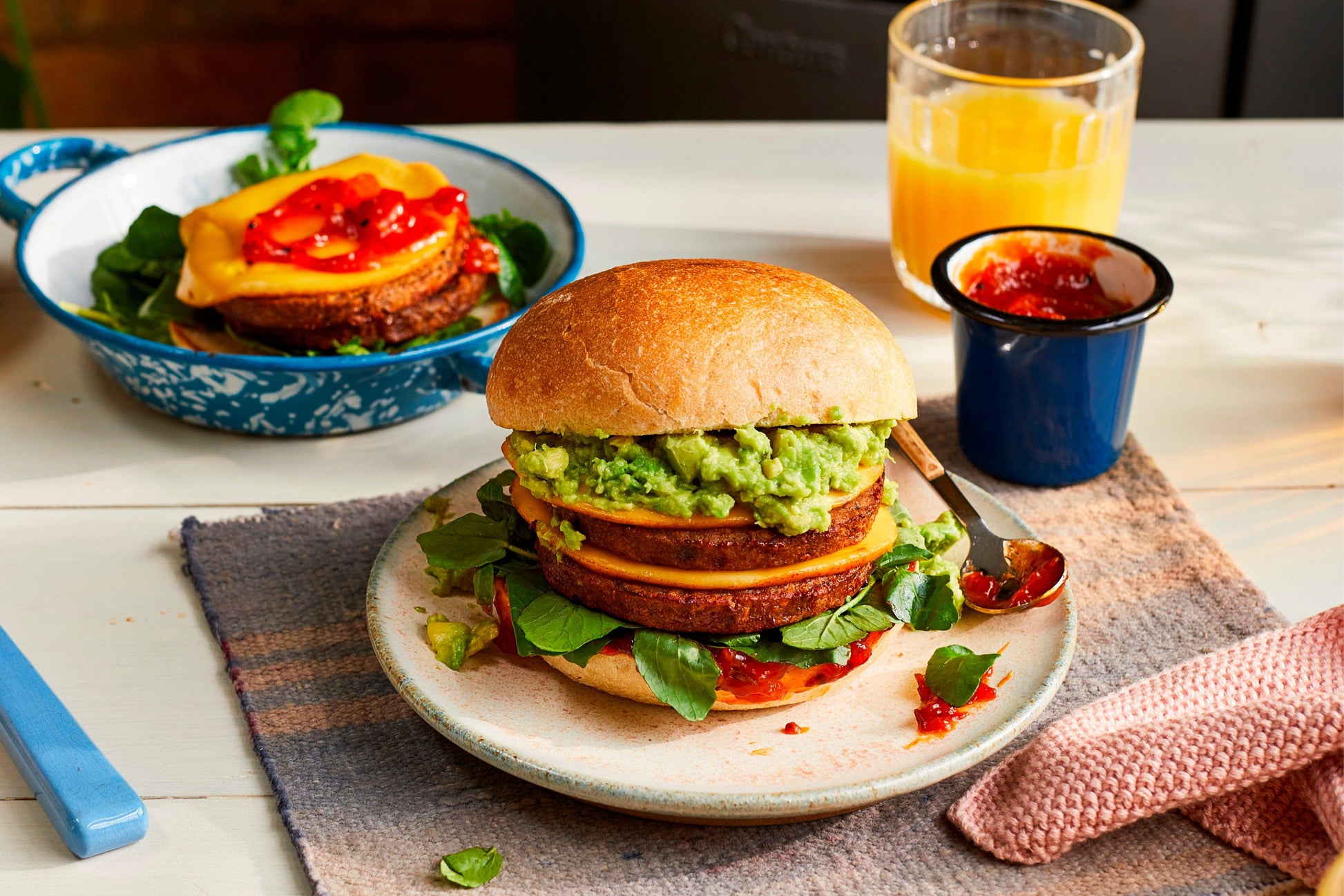 Moving Mountains Brunch Burger 44 x 56g Ready Meals Asetena Pa 
