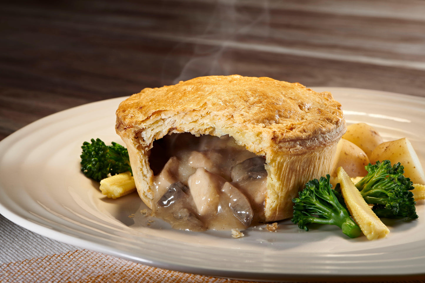 Pukka Wrapped & Baked Vegan Chicken & Mushroom Pie 1 x 12 Ready Meals Asetena Pa 