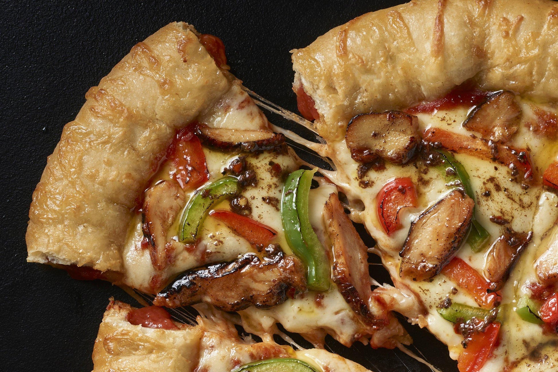 Chicago Town Weekender Tomato Stuffed Crust Salt & Pepper Chicken Pizza 30cm 1 x 9 Ready Meals Asetena Pa 