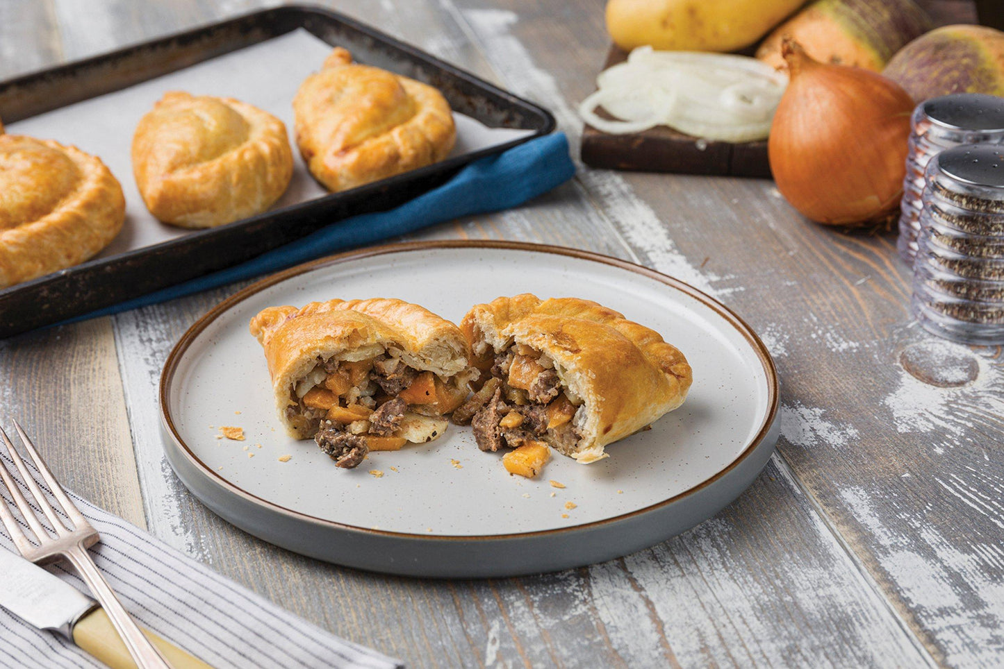 Proper Cornish Cocktail Steak Pasty 1 x 60 Ready Meals Asetena Pa 