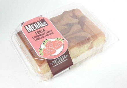 Menal Strawberry Cake  1x3135