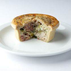 Little & Cull Chicken  Ham Hock & Leek Pie 24 x 260g Ready Meals Asetena Pa 